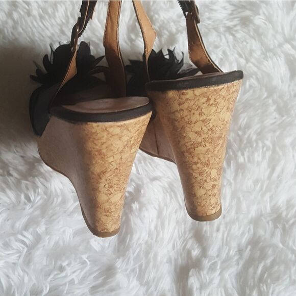 CL by Laundry Ilena Wedge Sandals Black Cork Open Toe Flower Top Shoes Size 7.5 - Picture 8 of 13